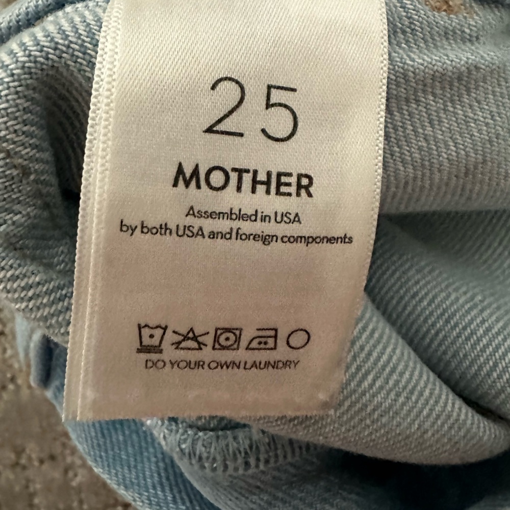 NWT MOTHER SNACKS! The Tasty Utility Short Cuffed, 25 - Picture 8 of 8
